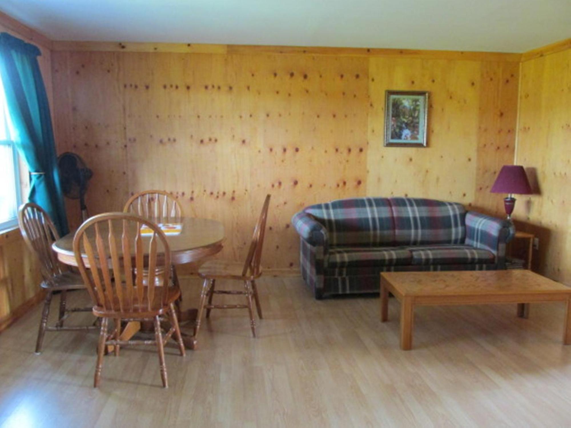 Riverside Chalets River of Ponds Exterior photo
